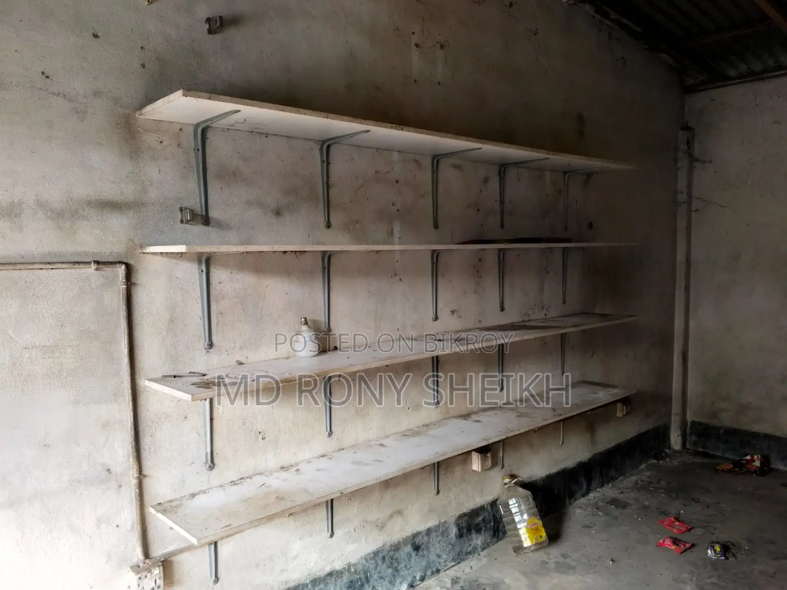 Used Shop Shelves