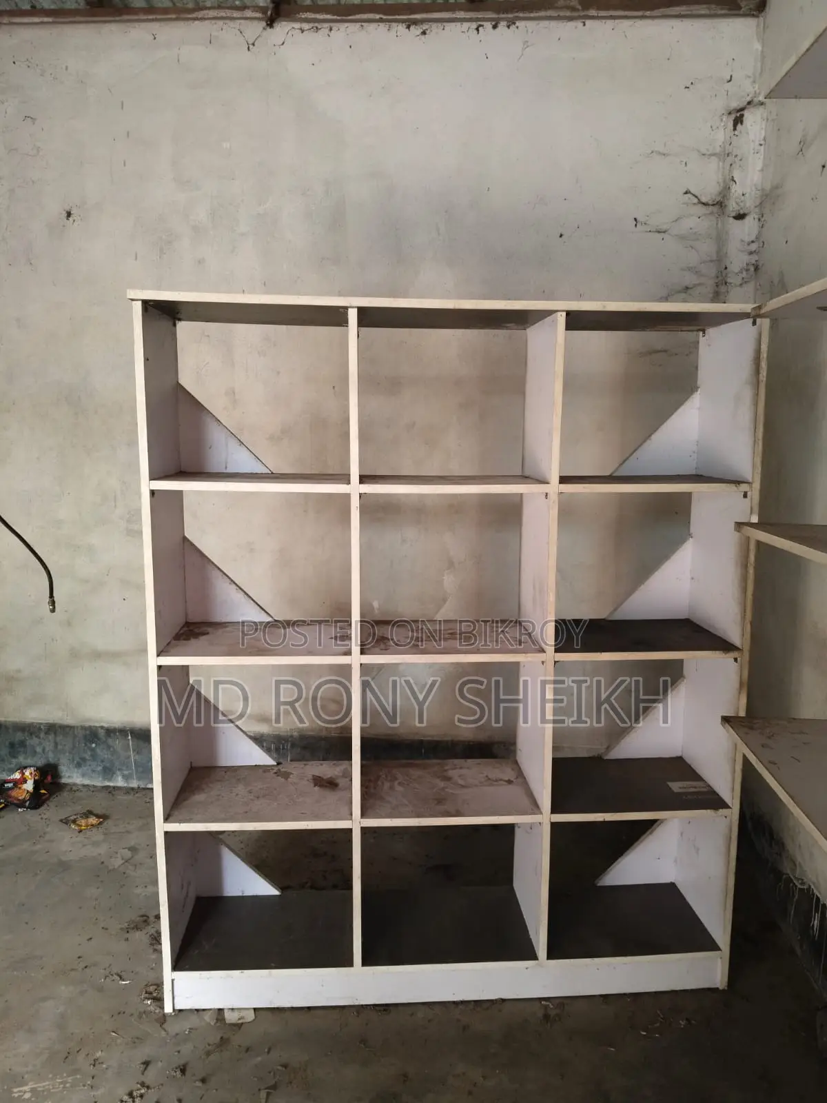 Used Shop Shelves