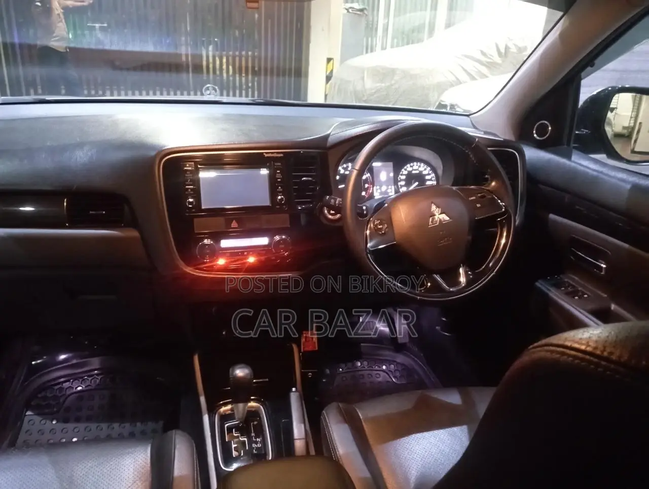 Mitsubishi Outlander Sunroof 7Seater 4Wd 2017