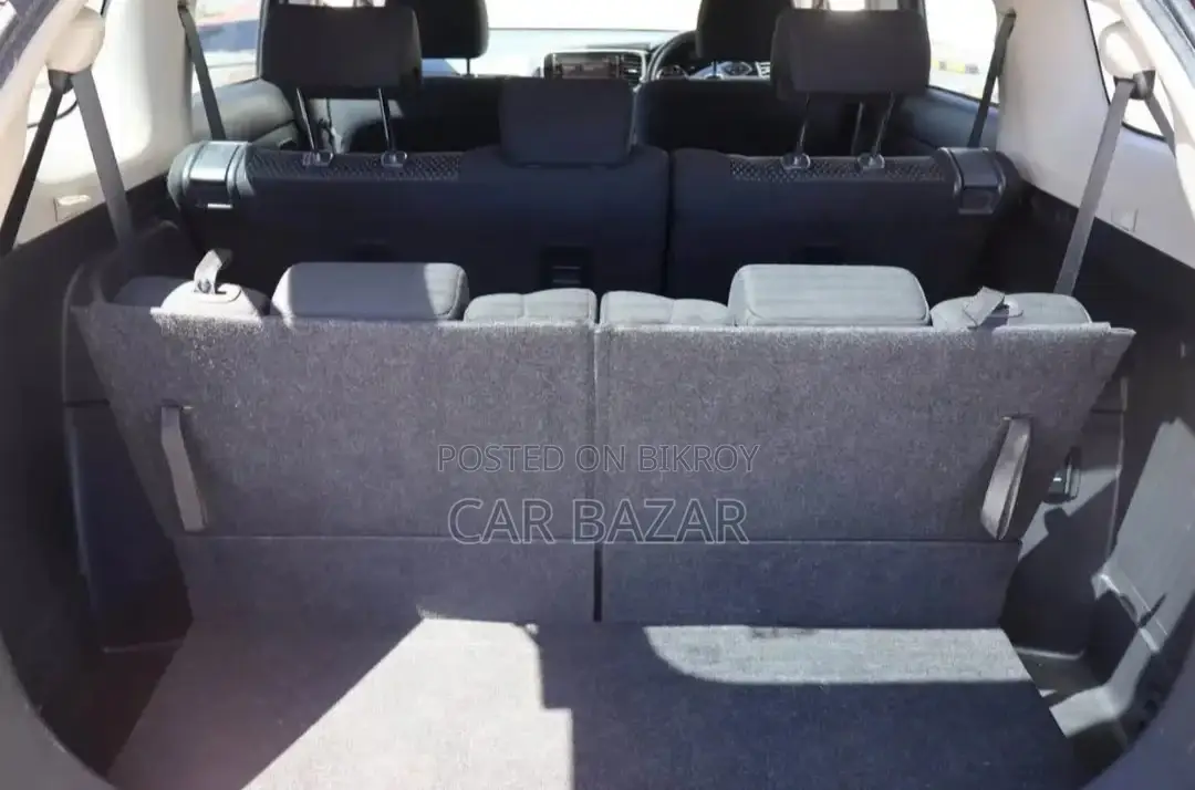 Mitsubishi Outlander Sunroof 7Seater 4Wd 2017