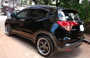 Honda Vezel S NON HYBRID 2014