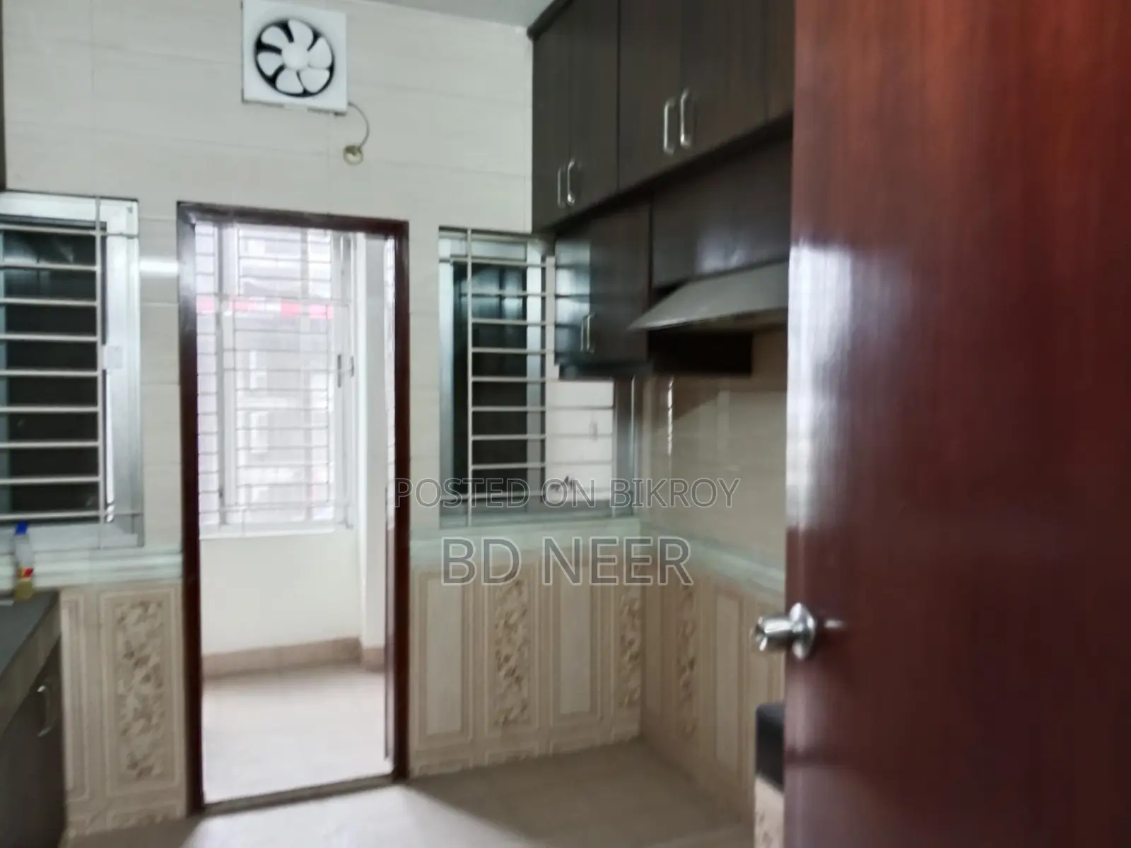 Nice 2700 sft 4 Bed room apt rent in banani North
