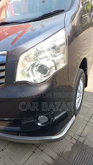 টয়োটা নোহা এসআই গ্রেড পুশ ২০১২