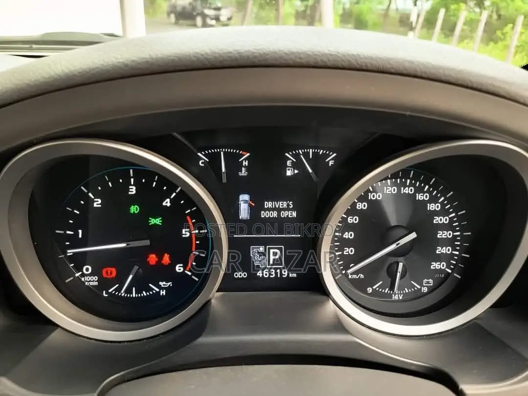 Toyota Land Cruiser V8 VX ORIGIN SHAPE 2015