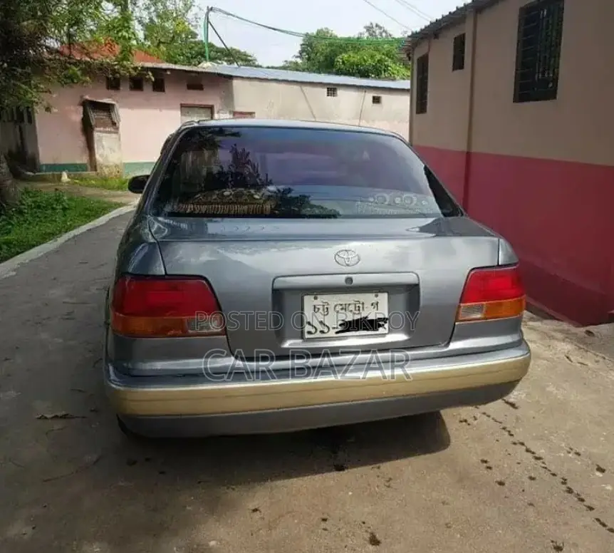 Toyota Corolla 1997 Gray