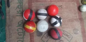 ক্রিকেট বল