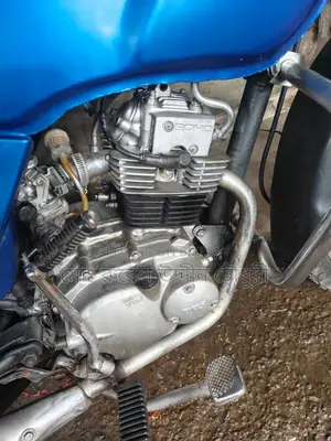 TVS Victor . 2004