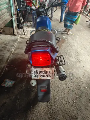 TVS Victor . 2004