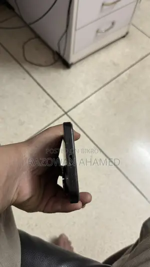 Apple iPhone 16 Pro Max 256 gb singapore (Used)