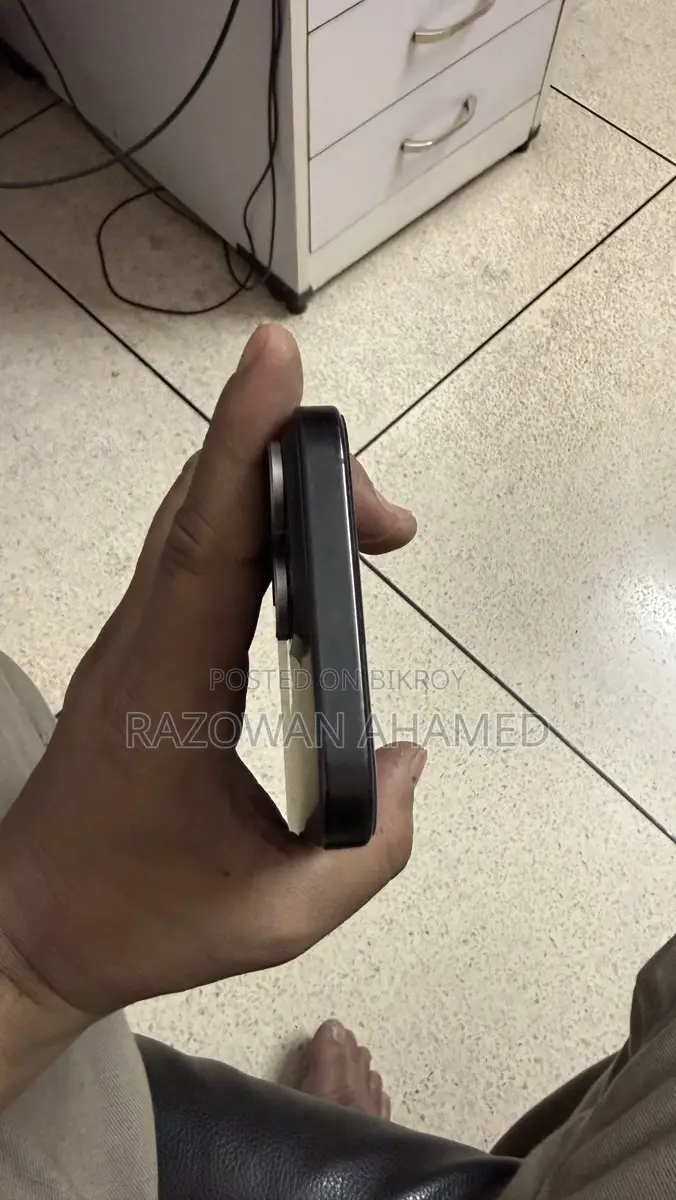 Apple iPhone 16 Pro Max 256 gb singapore (Used)