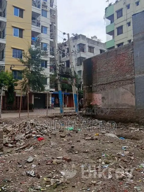 Nobodoy Housing @ New Flat For Sale 2100 Sft Road Side