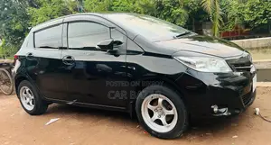 Toyota Vitz JEWELA PUSH BLACK 2012