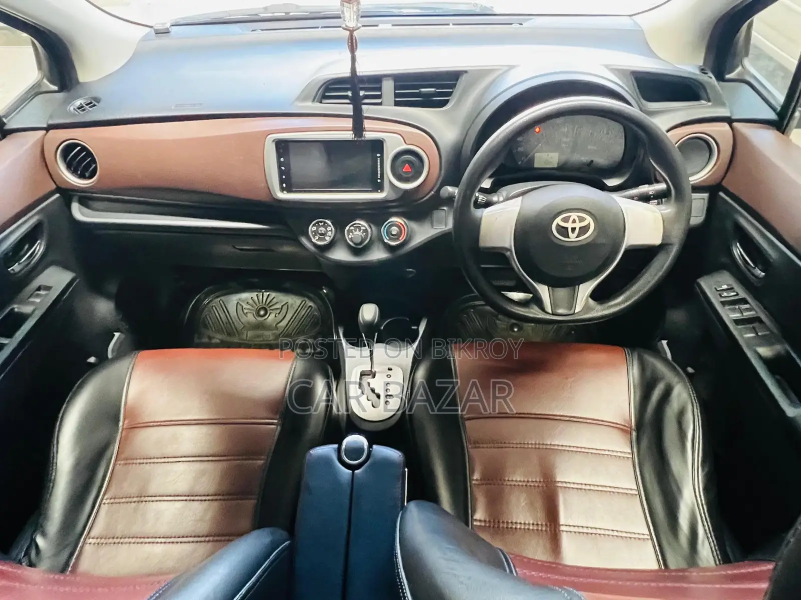 Toyota Vitz JEWELA PUSH BLACK 2012