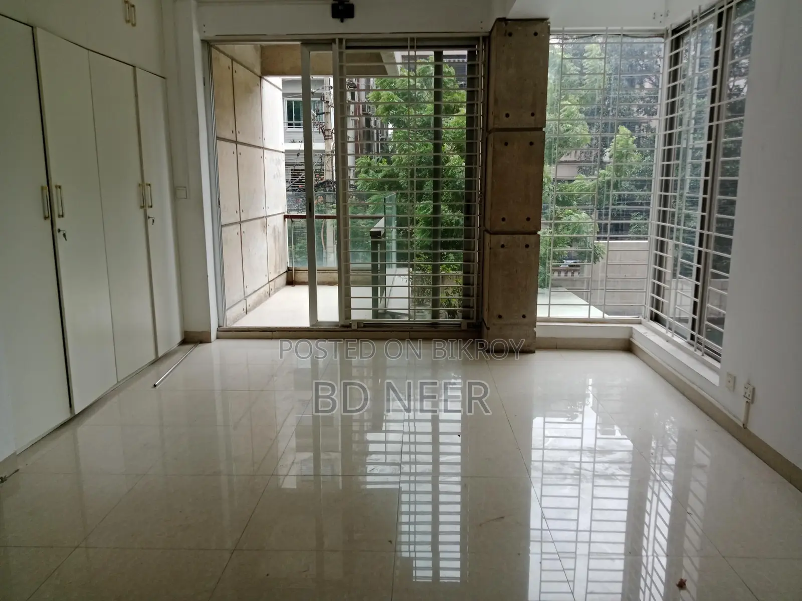 Luxurious 4200 sq ft 4-Bedroom Apartment with Gym for Rent in Gulshan 2