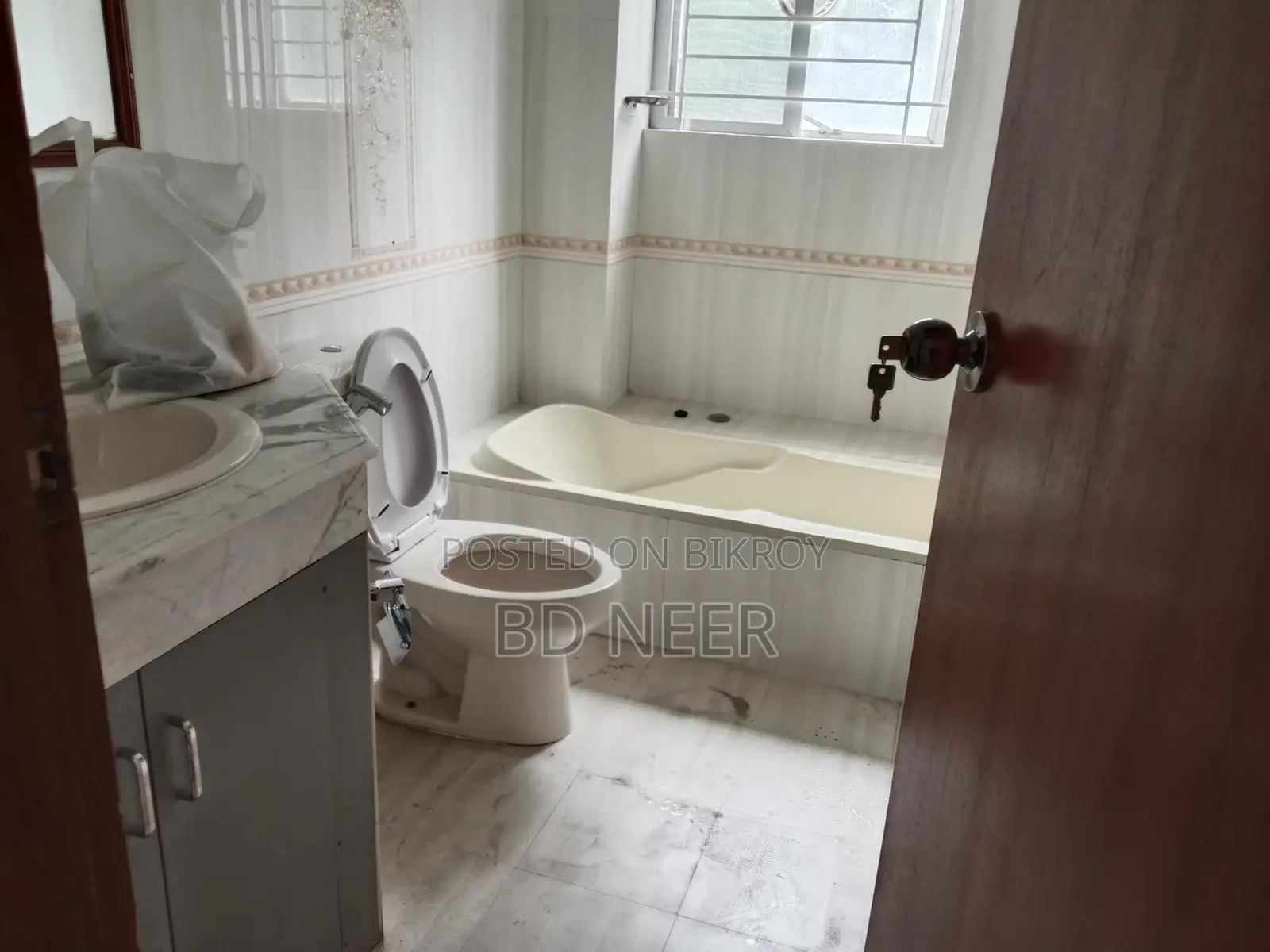 Luxurious 4200 sq ft 4-Bedroom Apartment with Gym for Rent in Gulshan 2