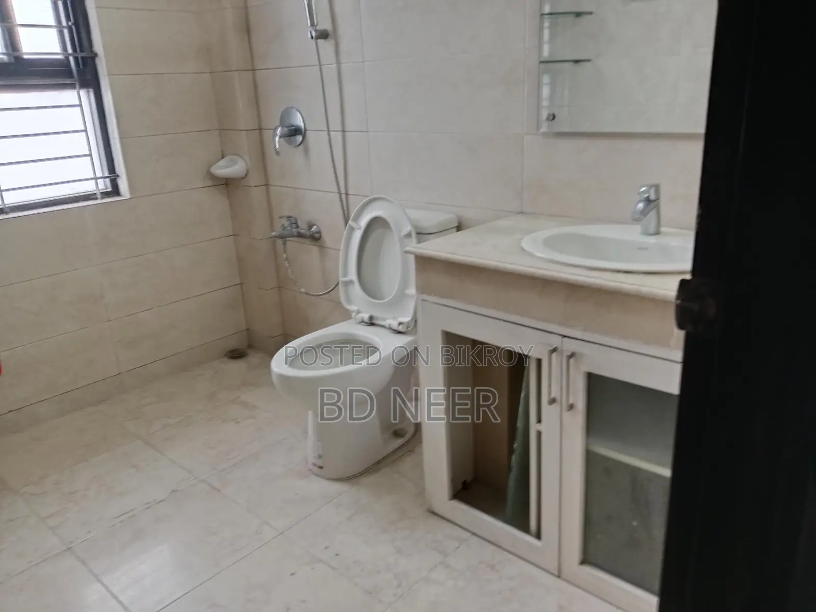 Luxurious 4200 sq ft 4-Bedroom Apartment with Gym for Rent in Gulshan 2
