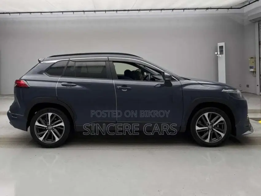Toyota Corolla Cross Massive Grey 2025