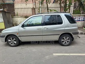 Toyota Raum 1999 Silver