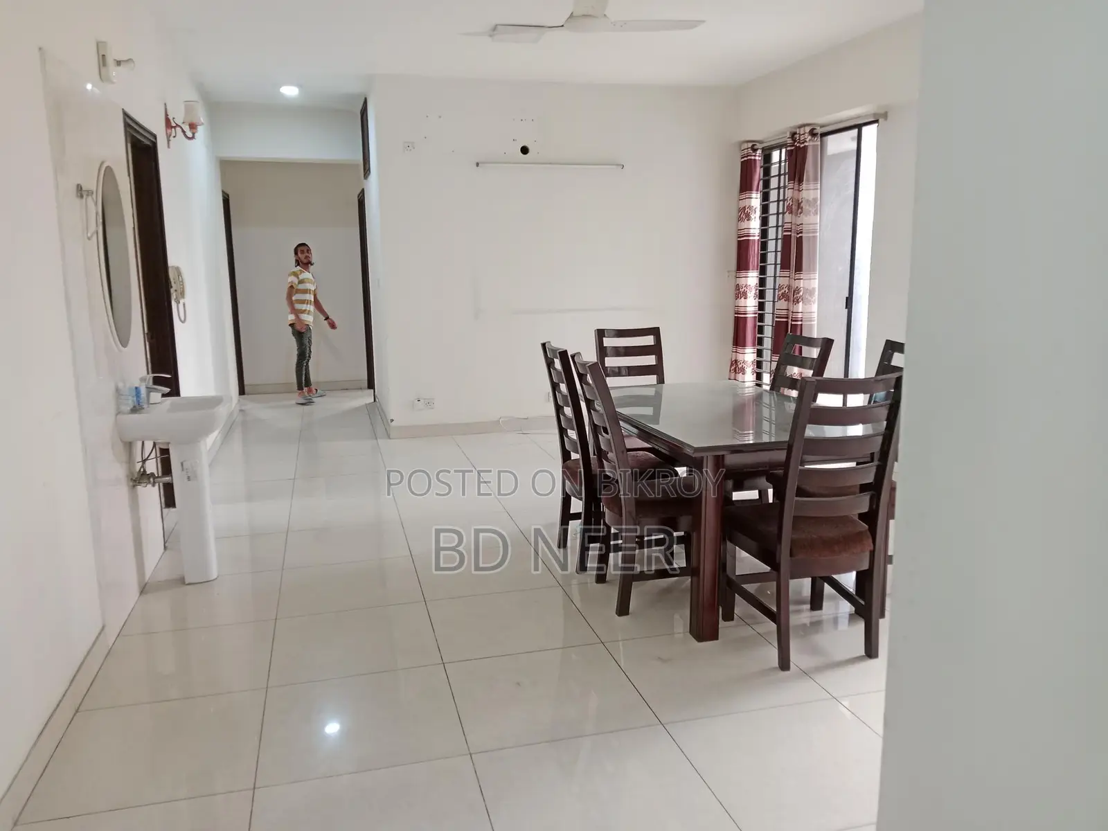 বনানী নর্থ-এ চমৎকার সেমি-ফার্নিশড ৩ বেডরুমের অ্যাপার্টমেন্ট ভাড়া হবে
