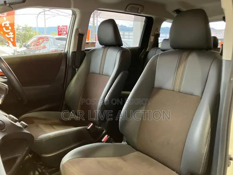 Toyota Sienta Hybrid X Package 2021