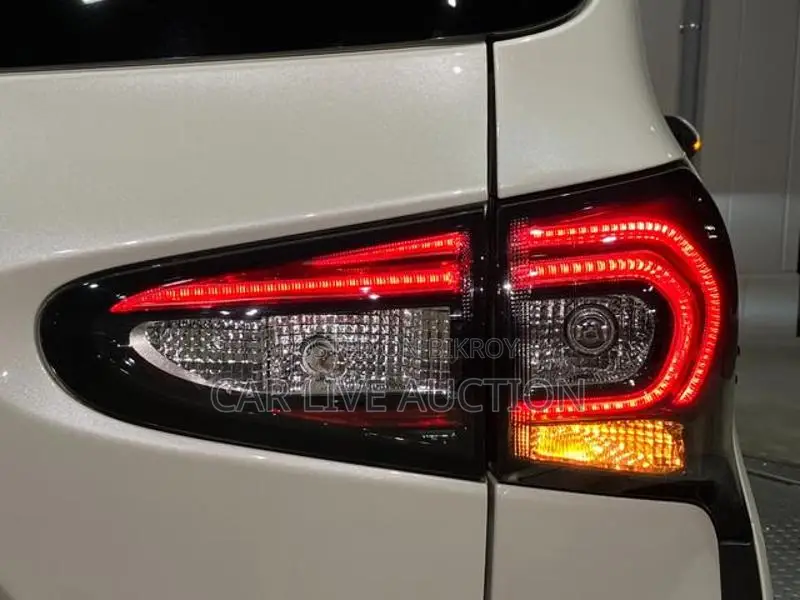 Toyota Sienta Hybrid X Package 2021