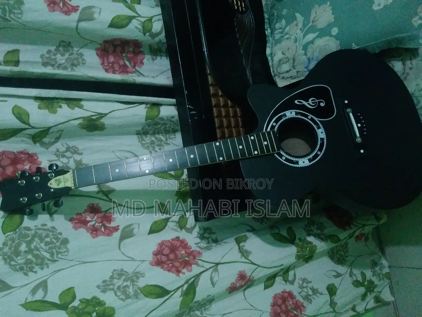 Guitar for sale