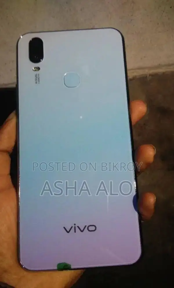 Vivo V11 . (Used)