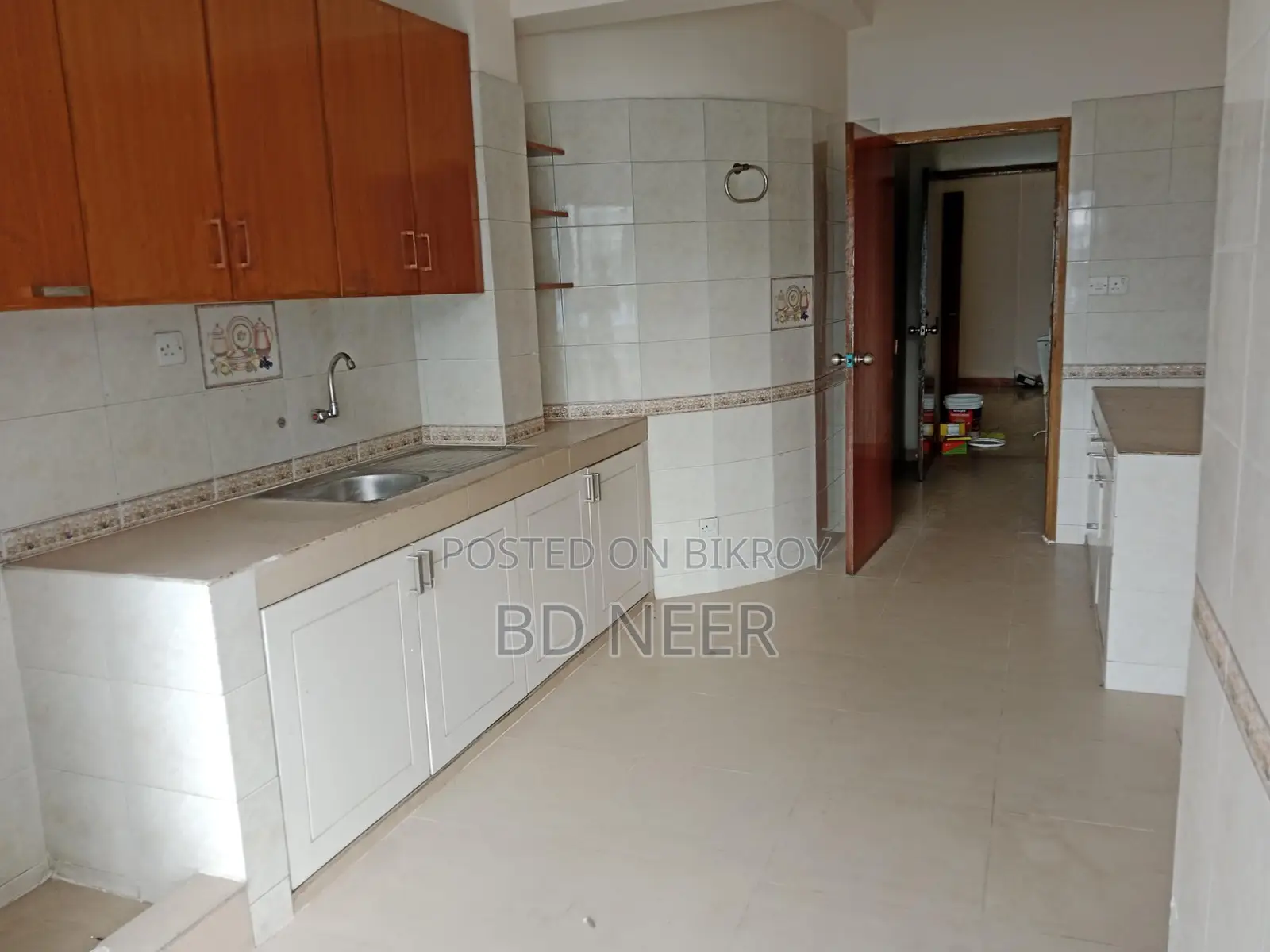 nice looking unfurnish 3 Bed room apt rent in banani