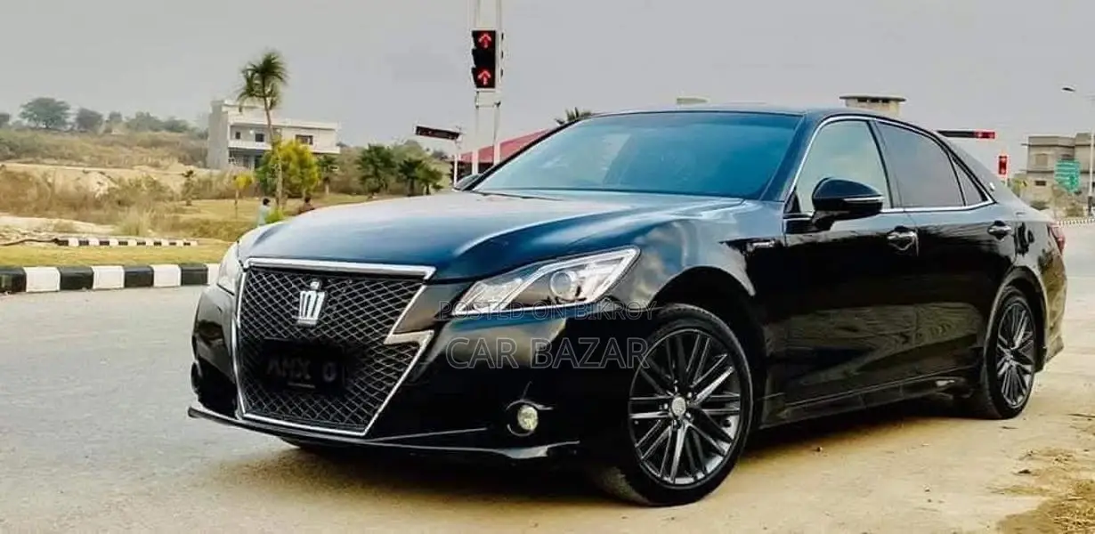 Toyota Crown ATHLATE S সানরুফ ২০১৭
