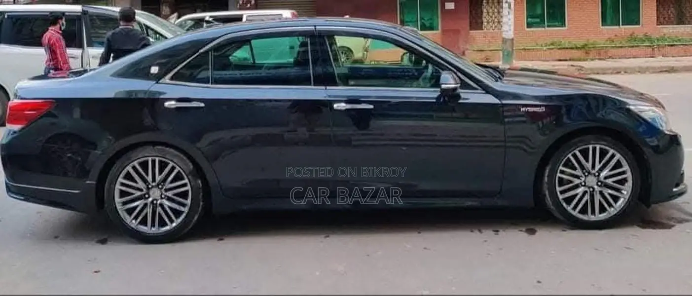 Toyota Crown ATHLATE S সানরুফ ২০১৭
