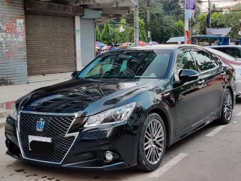 Toyota Crown ATHLATE S সানরুফ ২০১৭