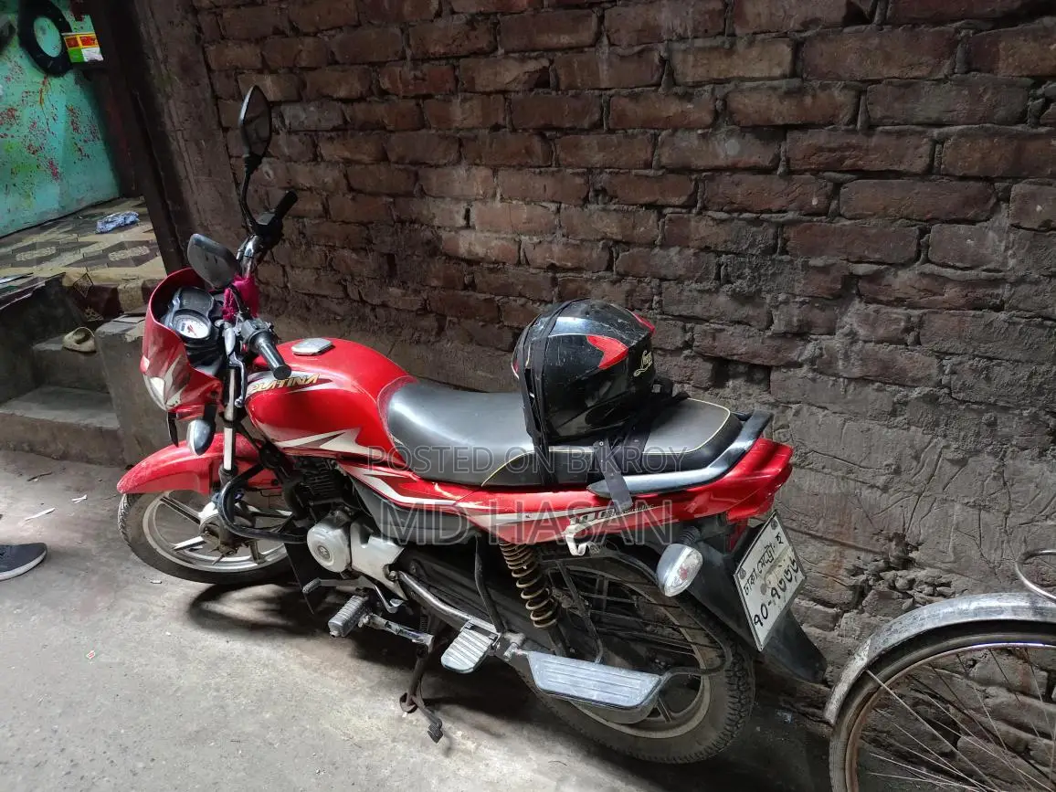 Bajaj Platina 100 2022