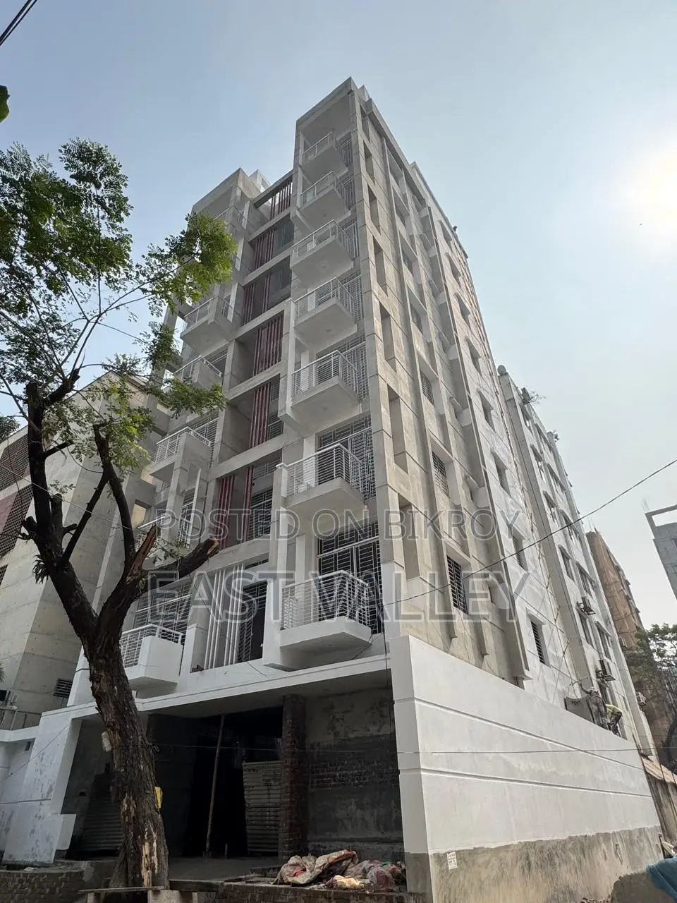 1500 Sqft Almost Ready Flat For Sale In Bashundhara R/A