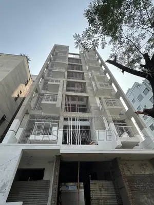 1500 Sqft Almost Ready Flat For Sale In Bashundhara R/A