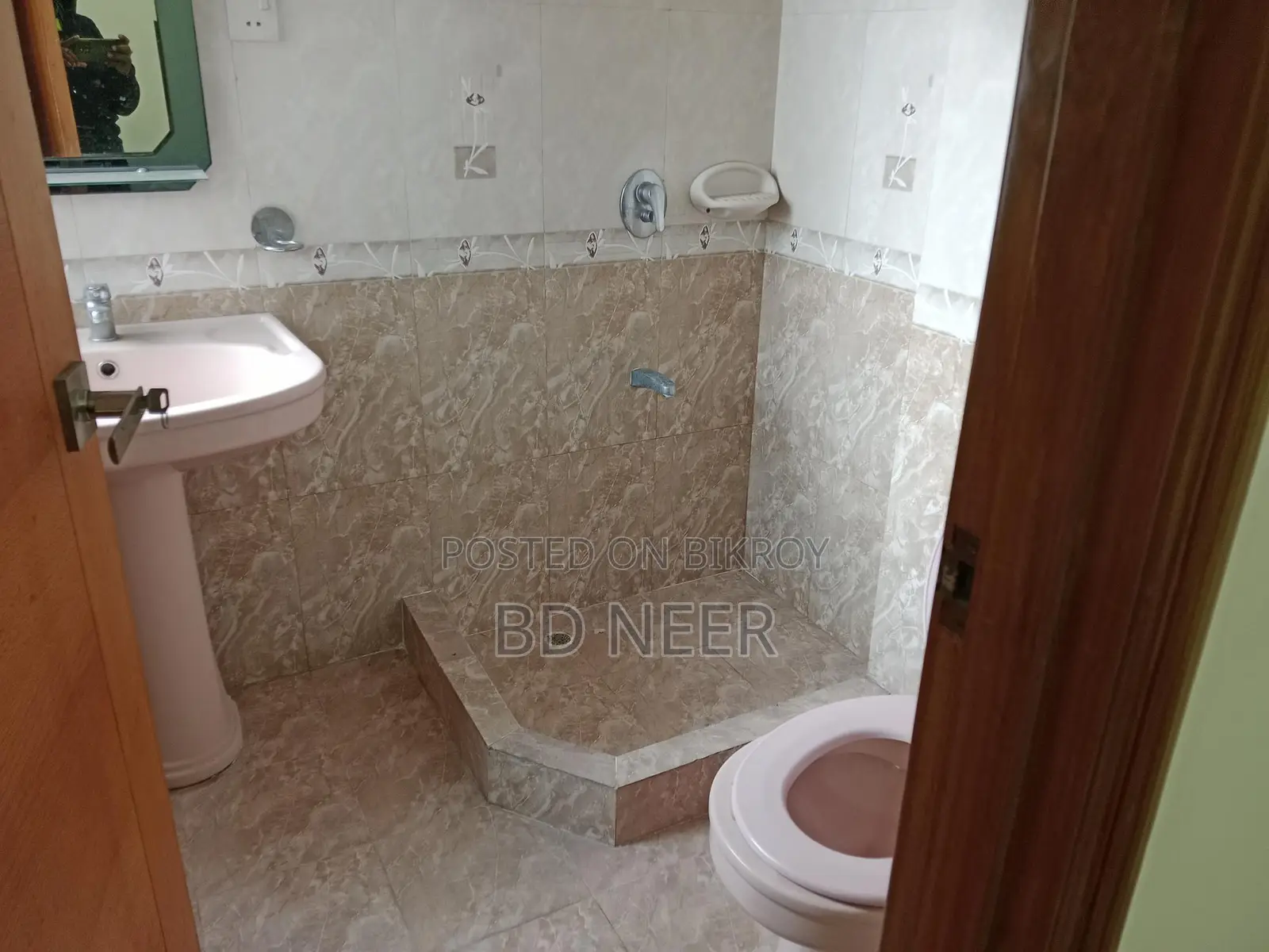 Fully furnish 4 Bed room apt rent in banani South