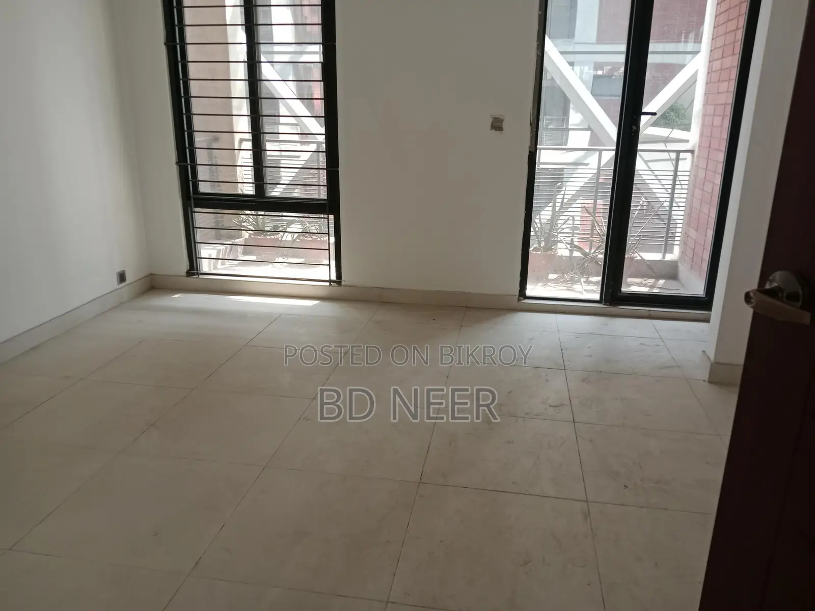 Beautiful Looking 2200 Sft 3 Bed Room Apt Rent In Gulshan