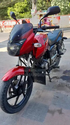 Bajaj Pulsar 150 - 2014
