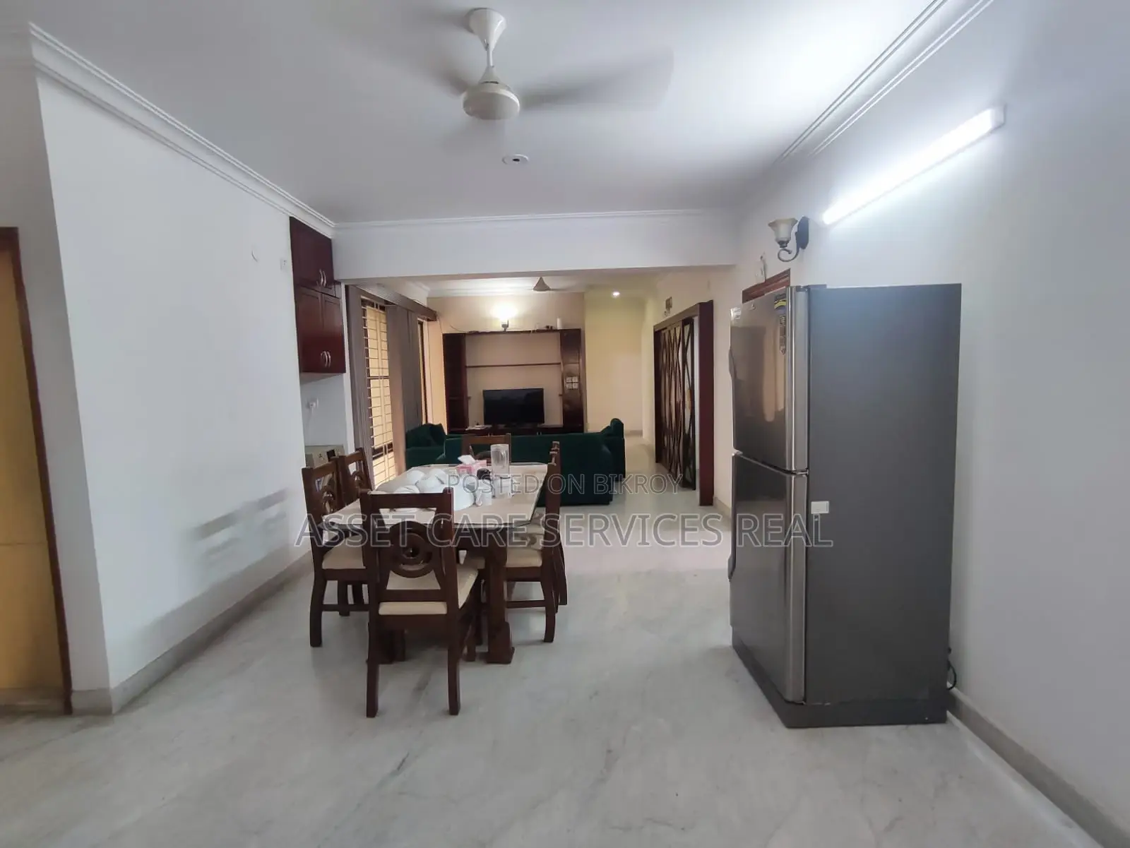 গুলশানে ৪-বেডরুমের সম্পূর্ণ ফার্নিশড সুন্দর অ্যাপার্টমেন্ট ভাড়ার জন্য