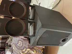 Microlab M-111 2.1 Speaker