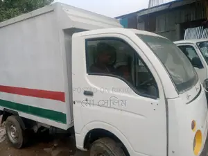 Tata Ex2 . 2012