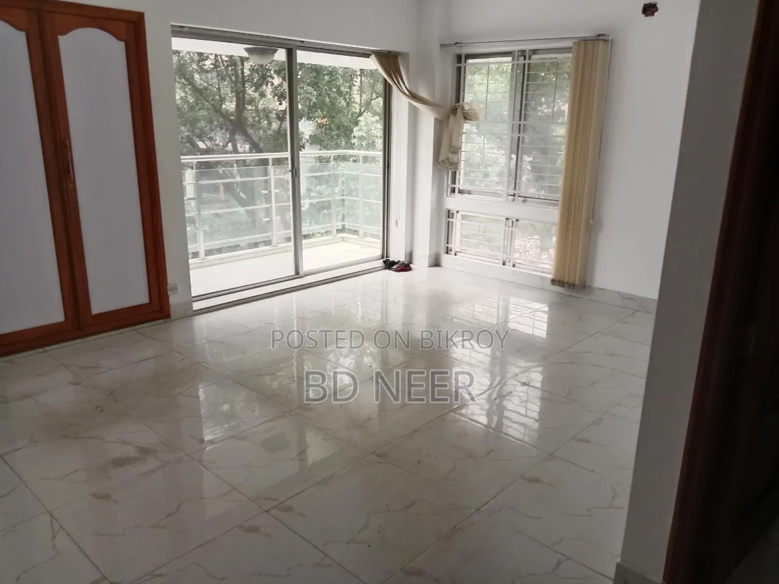 Resident building 5100 sft office space rent in Gulshan 2