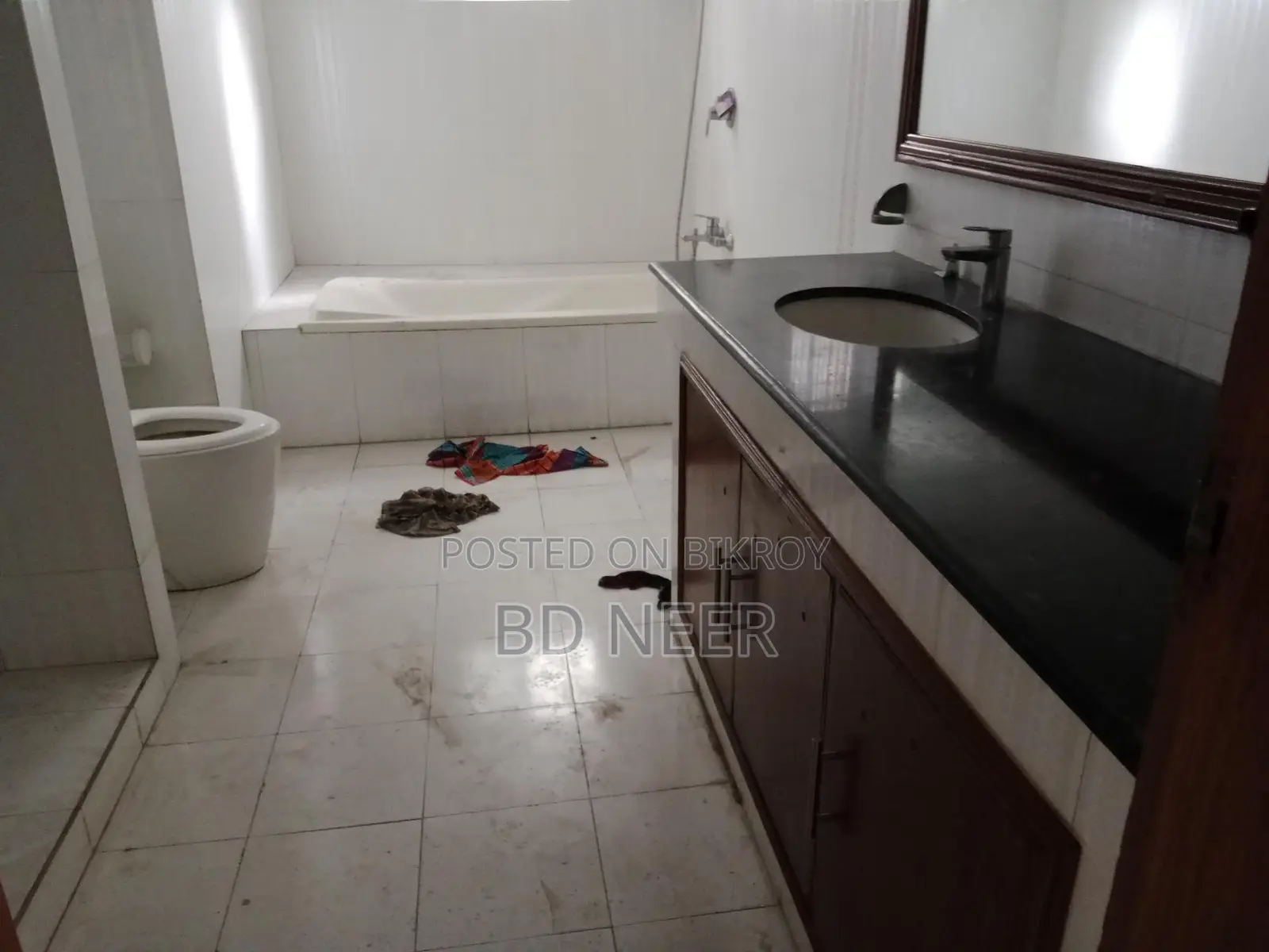 Resident building 5100 sft office space rent in Gulshan 2