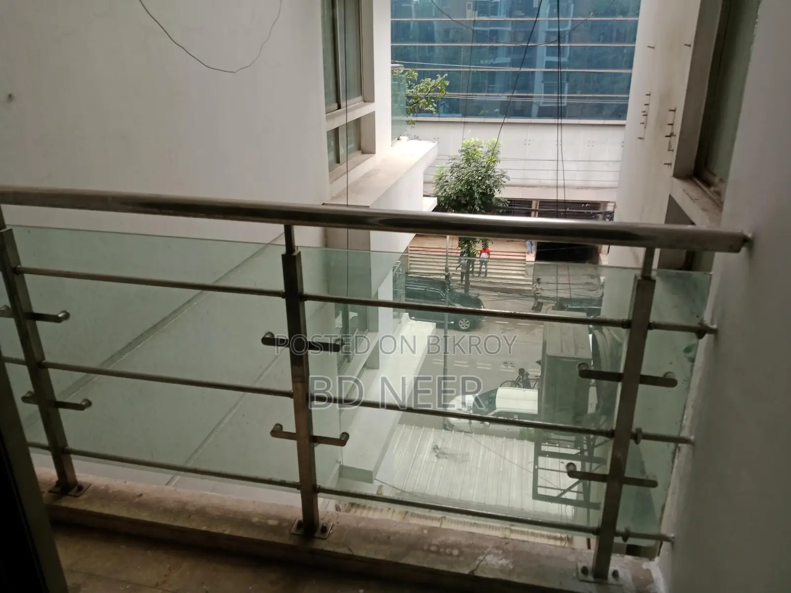 Resident building 5100 sft office space rent in Gulshan 2