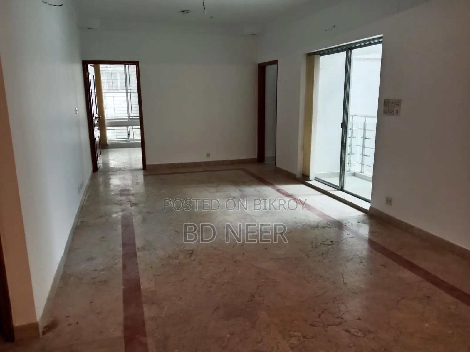 Resident building 5100 sft office space rent in Gulshan 2