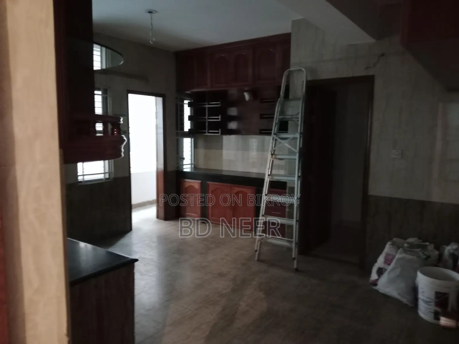 Resident building 5100 sft office space rent in Gulshan 2