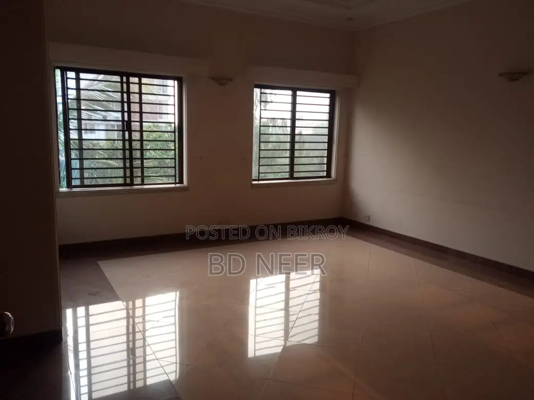 Office Space Available in Rasident Building at Gulshan