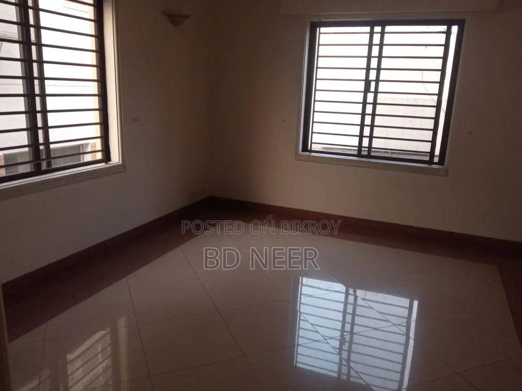 Office Space Available in Rasident Building at Gulshan