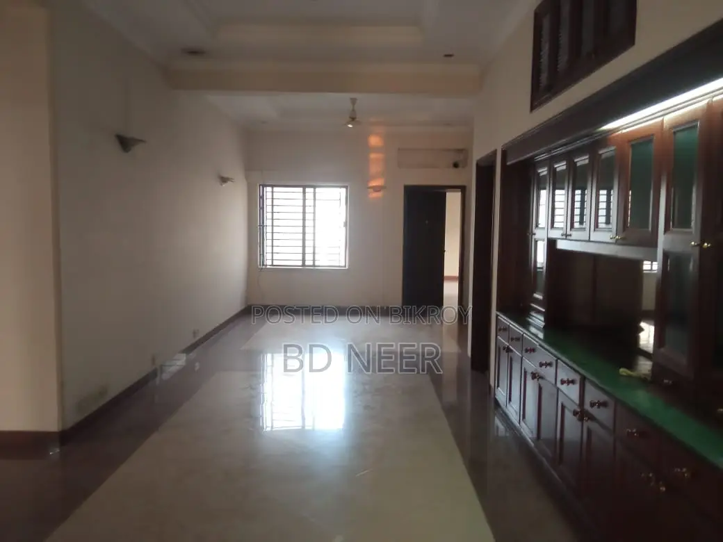 Office Space Available in Rasident Building at Gulshan