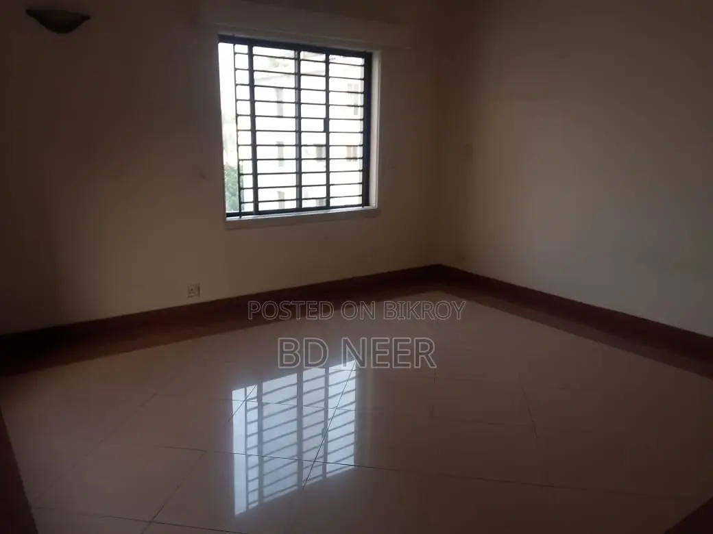 Office Space Available in Rasident Building at Gulshan