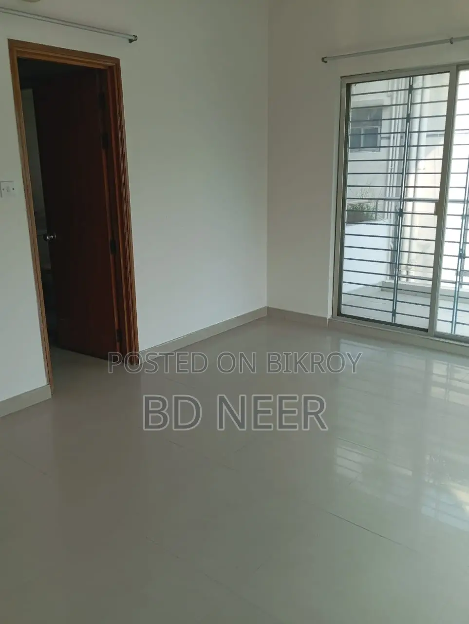 বনানীতে ৩ বেডরুমের খুব সুন্দর অ্যাপার্টমেন্ট ভাড়ার জন্য উপলব্ধ